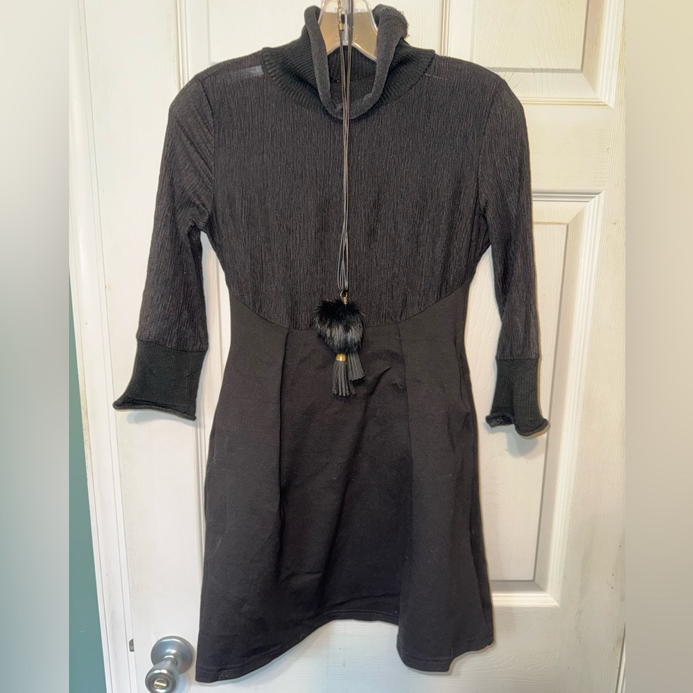 Seeya Black Turtleneck Sweater Dress | Size Small | Pockets & Belt